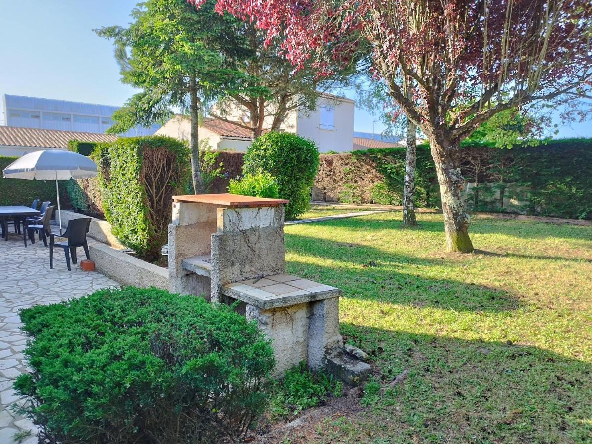 Maison La Garenne Роаян Екстериор снимка
